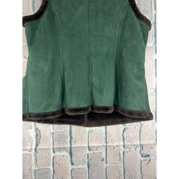 Style & Co Hunter Green suede look fur lined vest with hidden Snap buttons/ Size - Picture 4 of 12